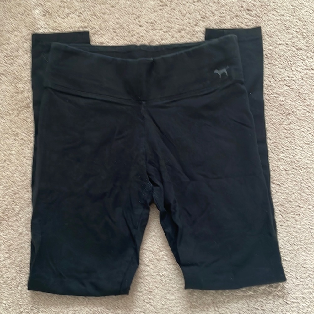 Victoria’s Secret Pink yoga leggings, size small